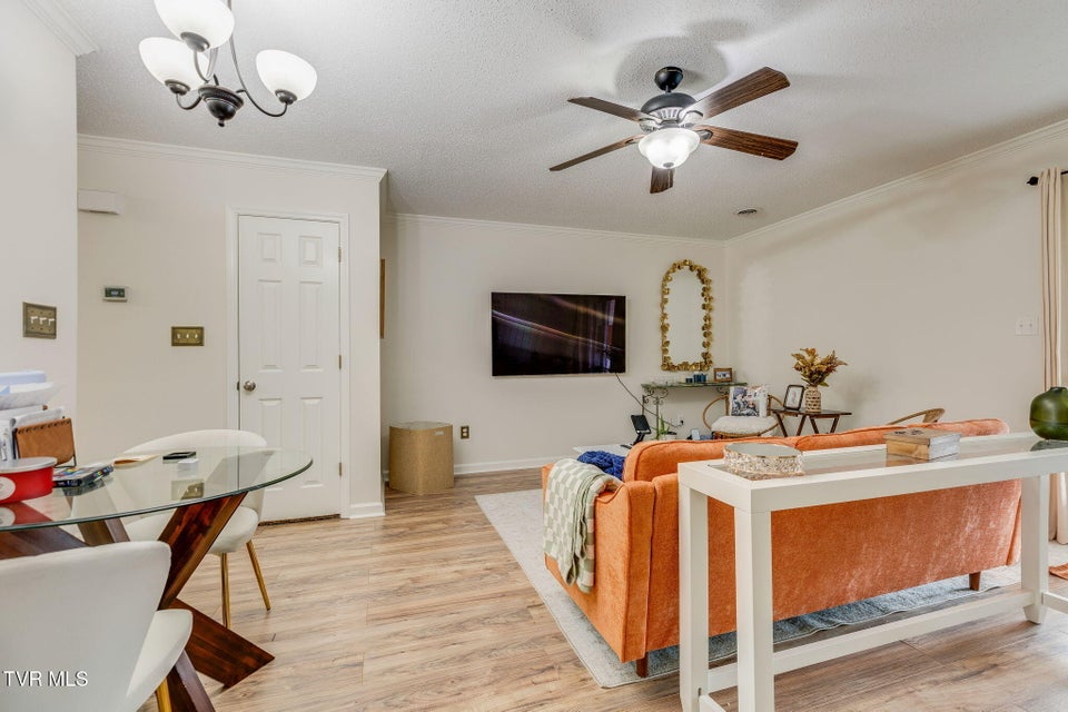 Photo #10: 400 Sunset Drive