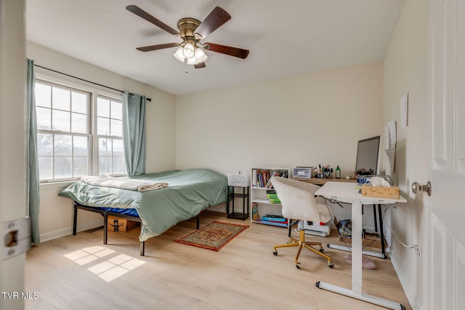 Photo #19: 400 Sunset Drive