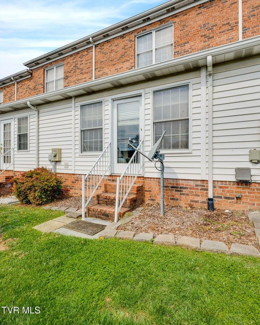 Photo #23: 400 Sunset Drive