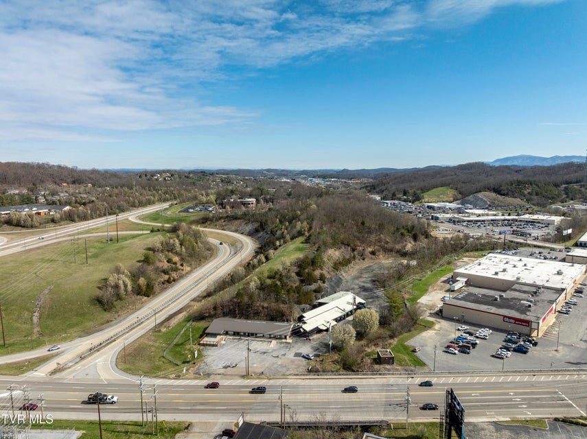 Photo #33: 3096 Roan Street