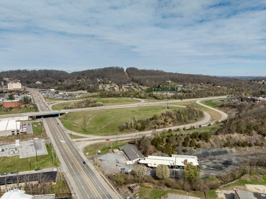 Photo #34: 3096 Roan Street