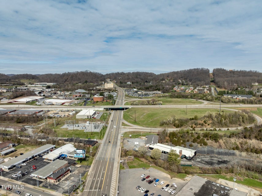 Photo #35: 3096 Roan Street