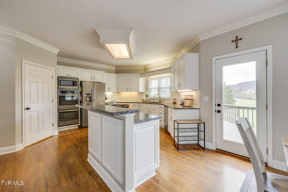 Photo #11: 1104 Wiembley Drive