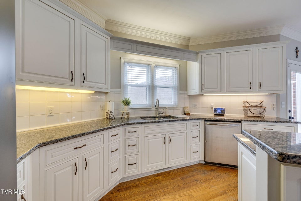 Photo #13: 1104 Wiembley Drive