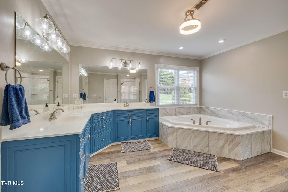 Photo #35: 1104 Wiembley Drive