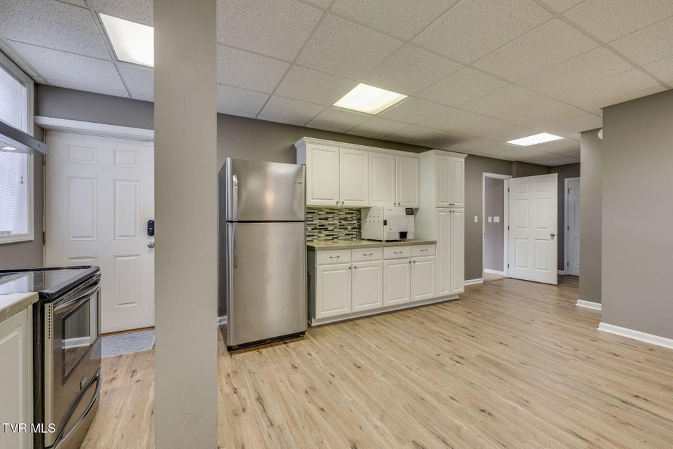 Photo #61: 1104 Wiembley Drive