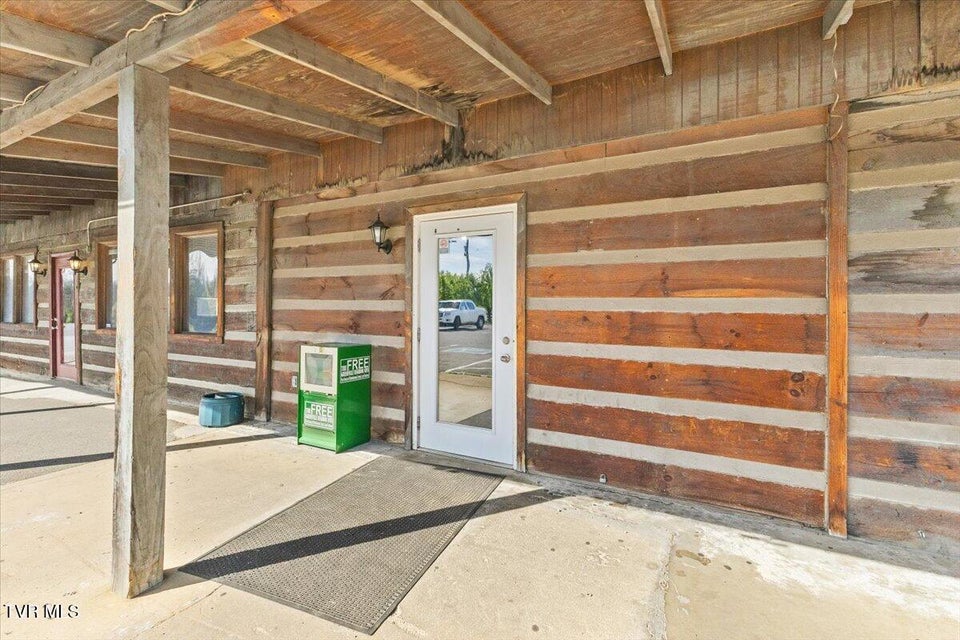 Photo #8: 3124 Andrew Johnson Highway