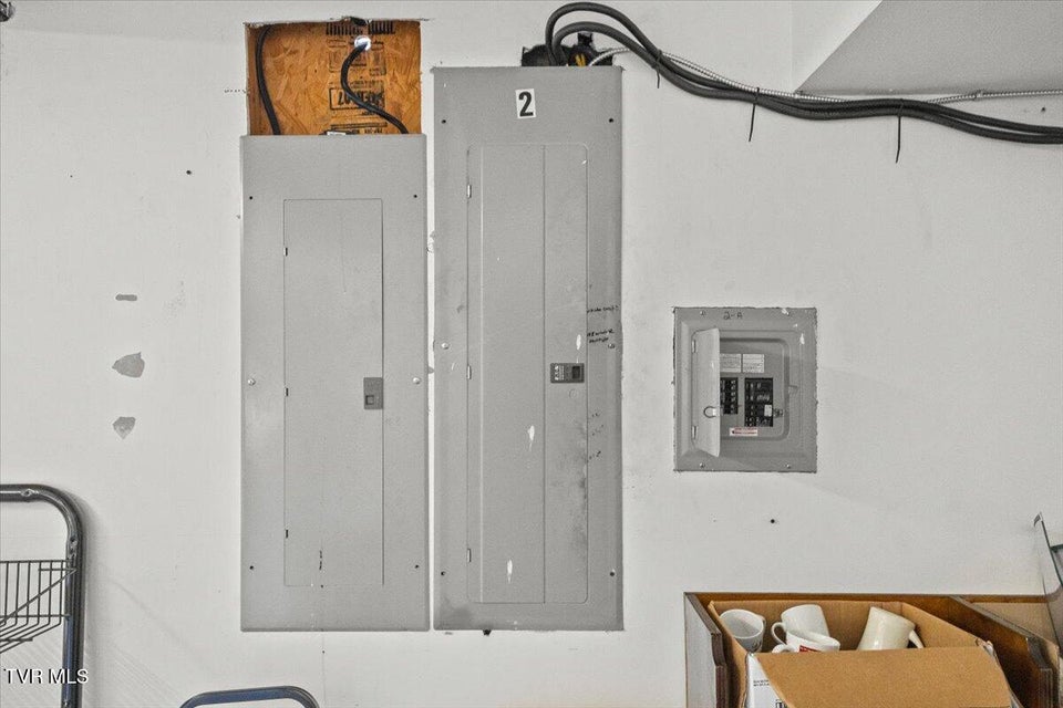 Photo #24: 3124 Andrew Johnson Highway