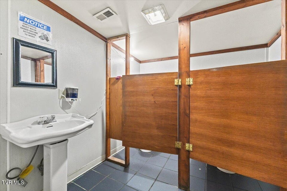 Photo #29: 3124 Andrew Johnson Highway