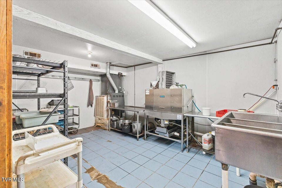 Photo #32: 3124 Andrew Johnson Highway