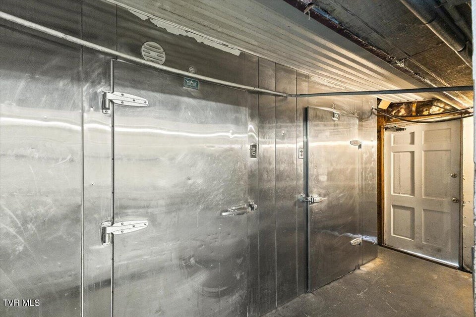 Photo #36: 3124 Andrew Johnson Highway