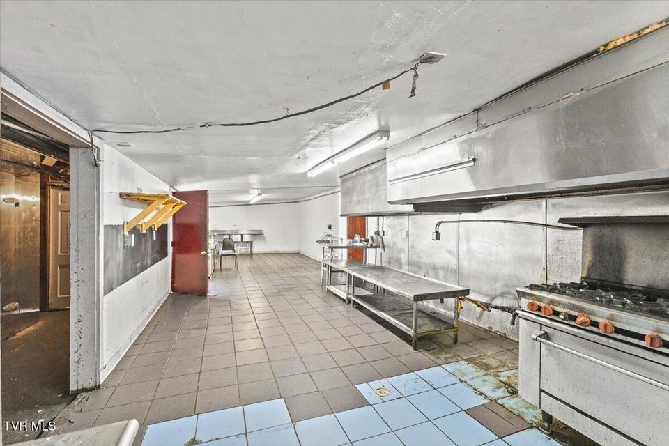 Photo #37: 3124 Andrew Johnson Highway