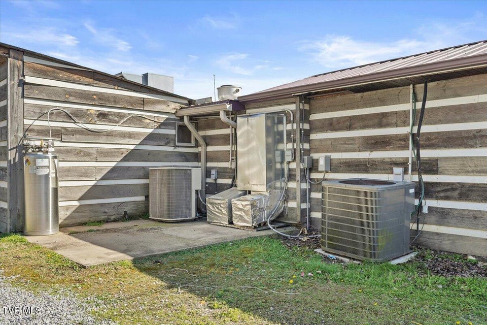 Photo #51: 3124 Andrew Johnson Highway