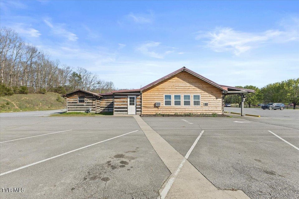 Photo #52: 3124 Andrew Johnson Highway