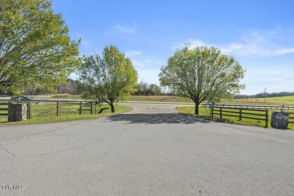 Photo #53: 3124 Andrew Johnson Highway