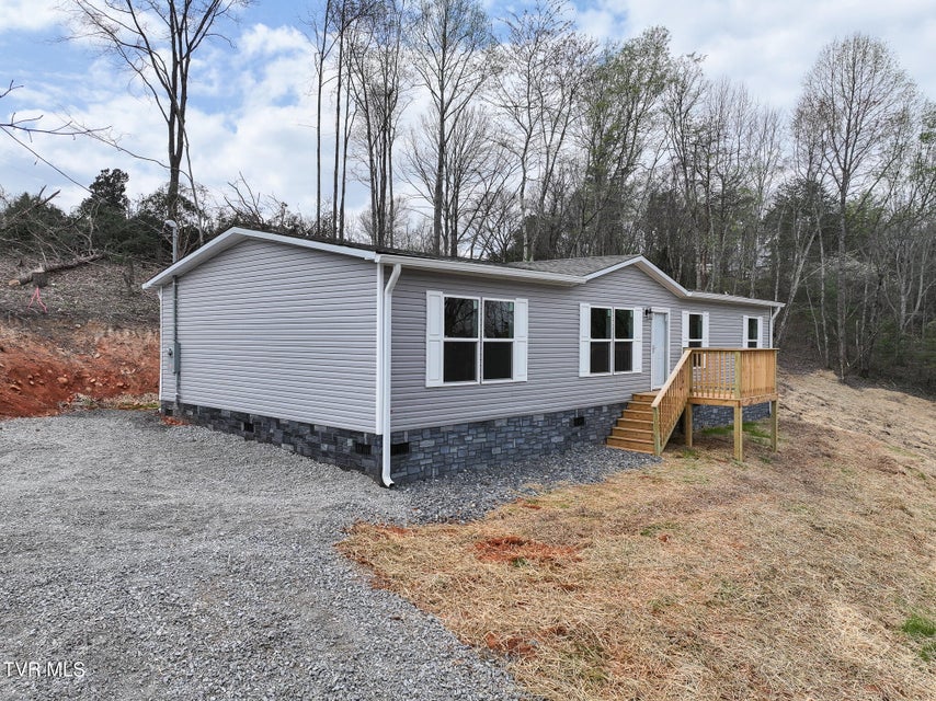 Photo #4: 1512 Red Bud Dr 