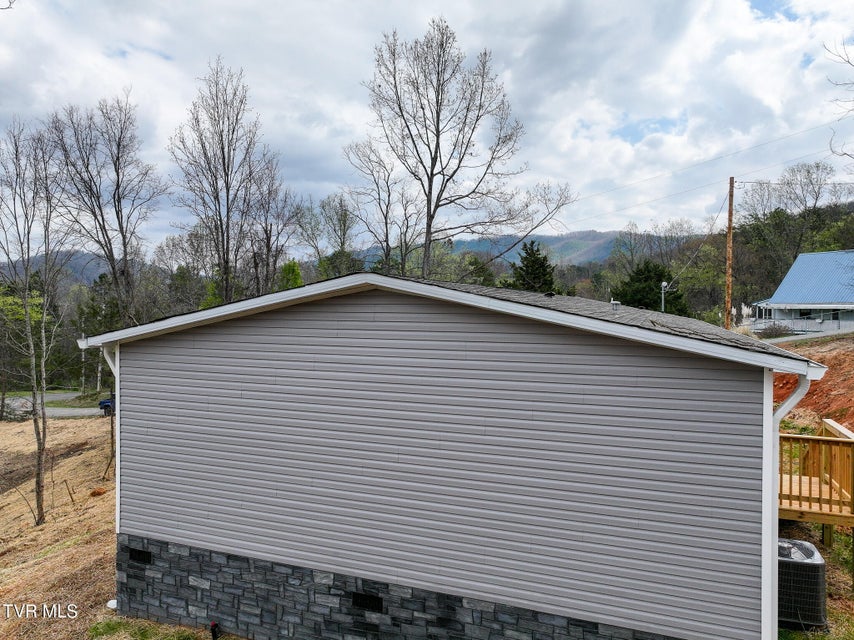 Photo #35: 1512 Red Bud Dr 