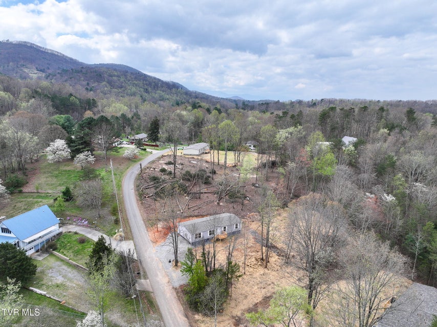 Photo #41: 1512 Red Bud Dr 