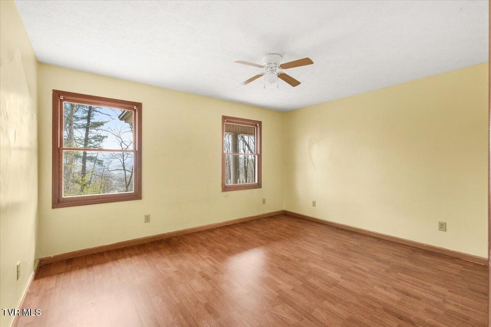 Photo #22: 216 Fitzsimmons Hill Road