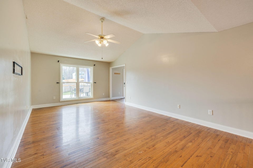 Photo #6: 1009 Zack Court