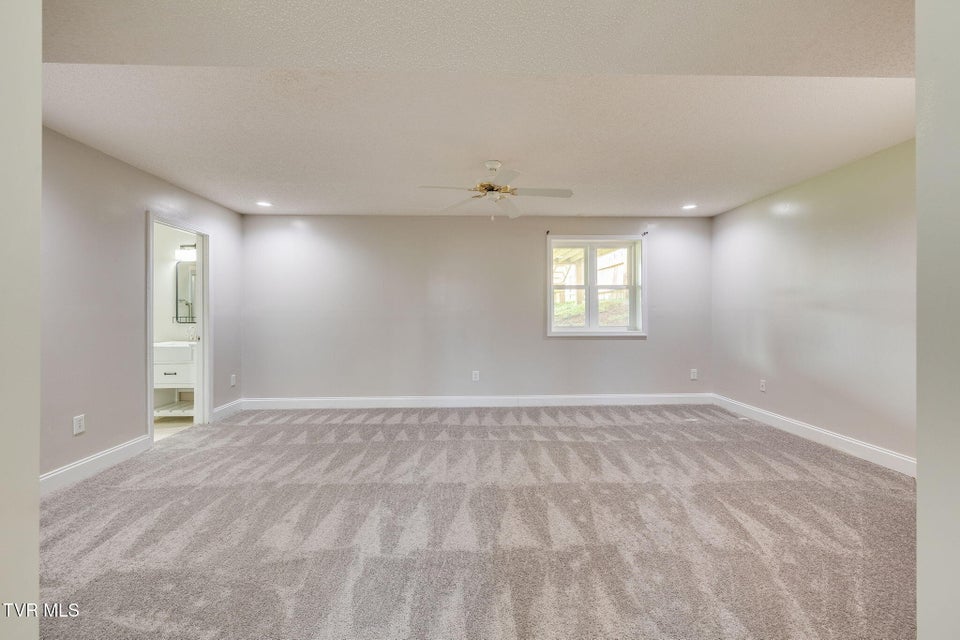 Photo #26: 1009 Zack Court