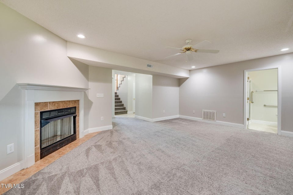 Photo #27: 1009 Zack Court