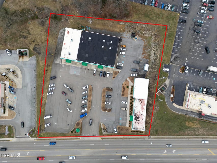 Photo #2: 929 Main Street