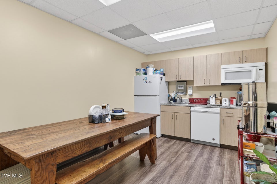 Photo #10: 929 Main Street