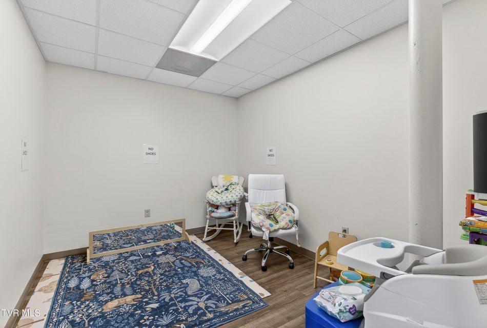 Photo #19: 929 Main Street