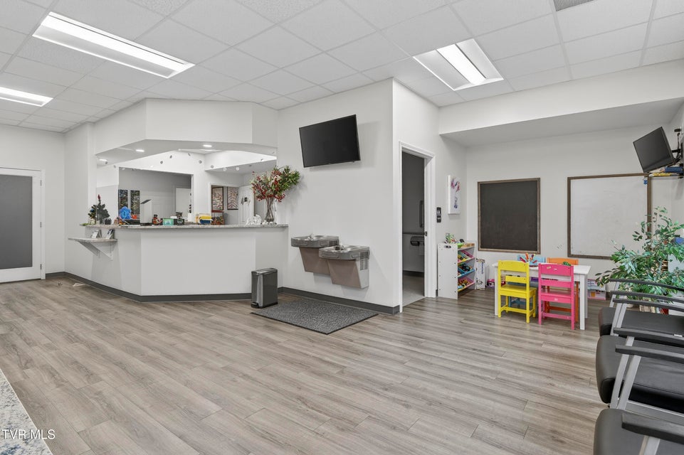 Photo #27: 929 Main Street