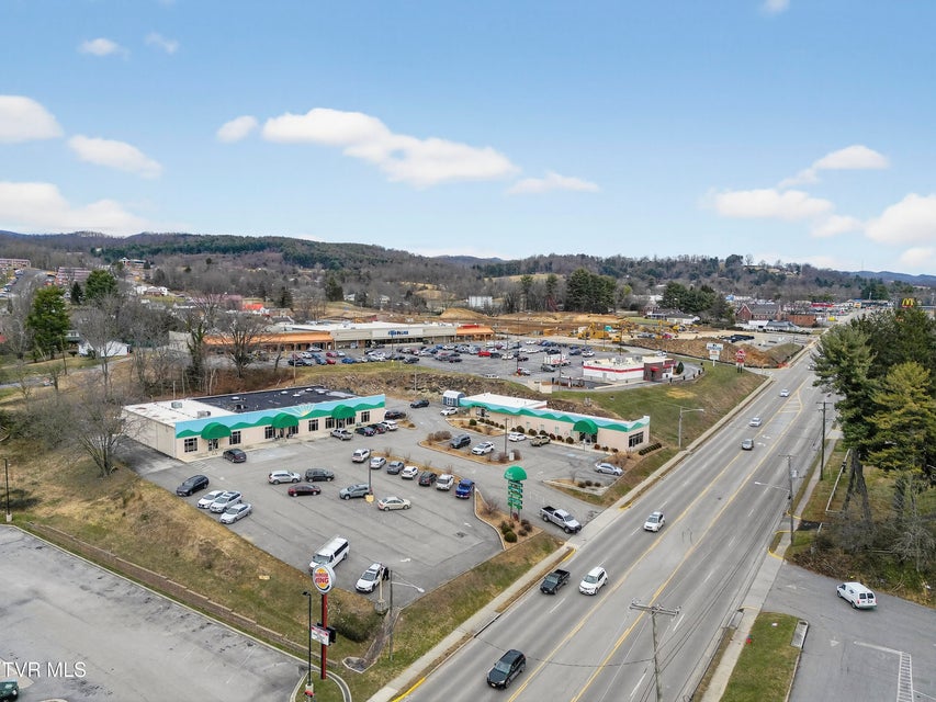 Photo #46: 929 Main Street