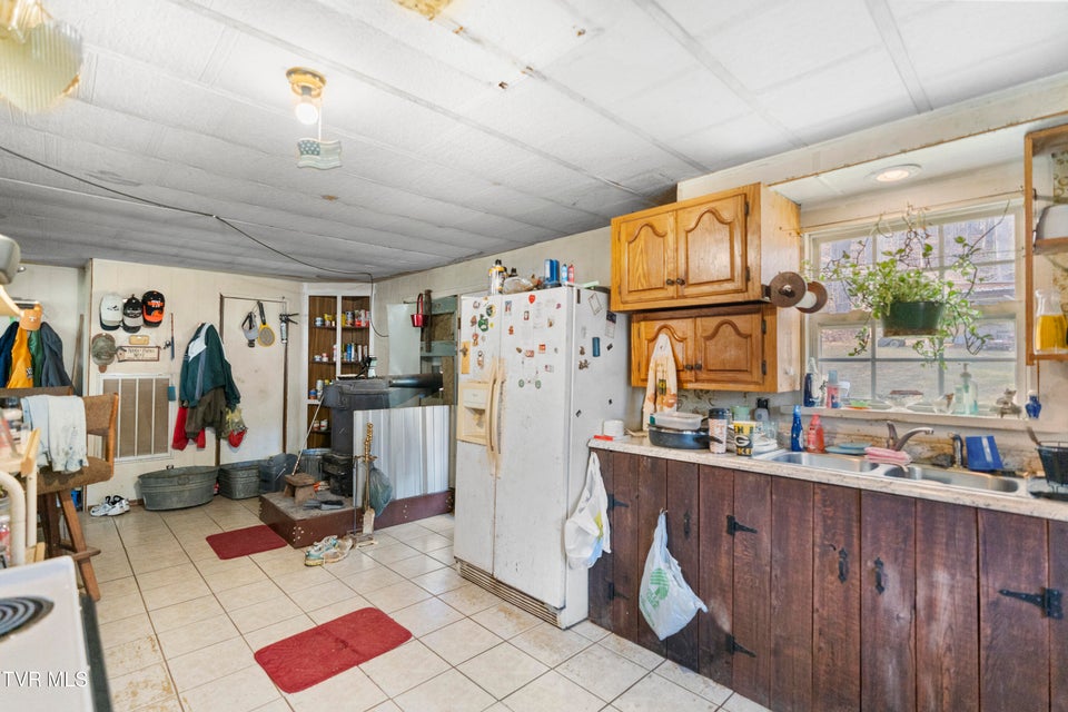 Photo #19: 5710 Houston Valley Road