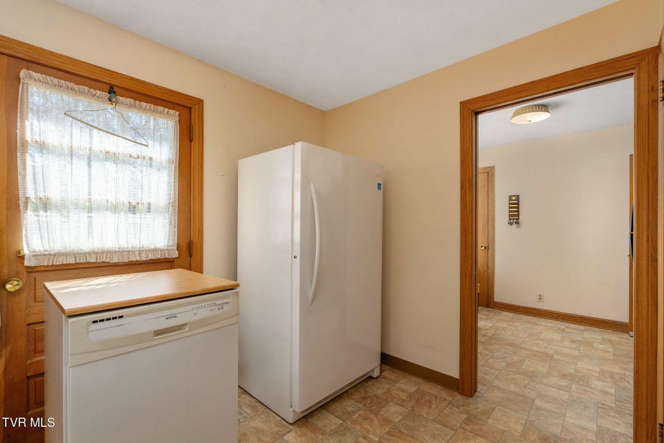 Photo #29: 431 Bowmantown Road