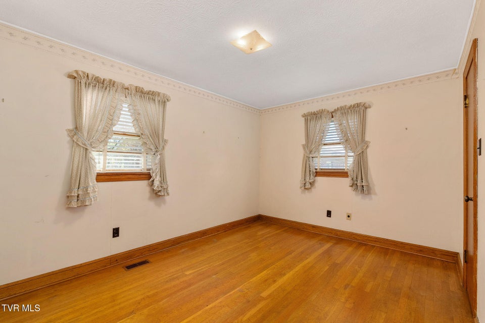 Photo #47: 431 Bowmantown Road