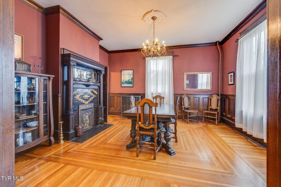 Photo #29: 211 Johnson Street