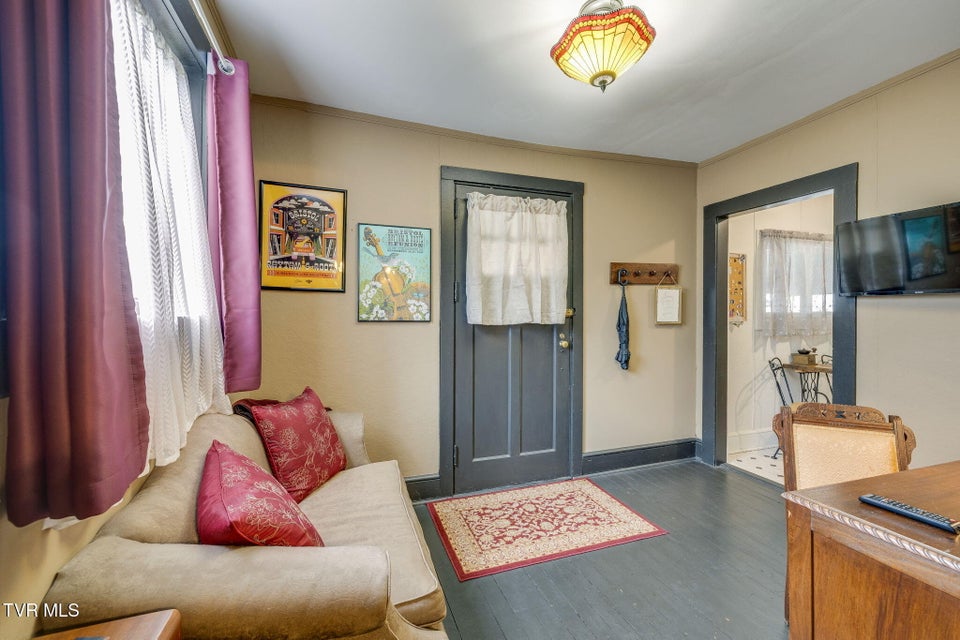 Photo #38: 211 Johnson Street