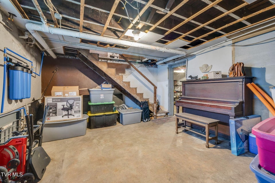 Photo #52: 211 Johnson Street