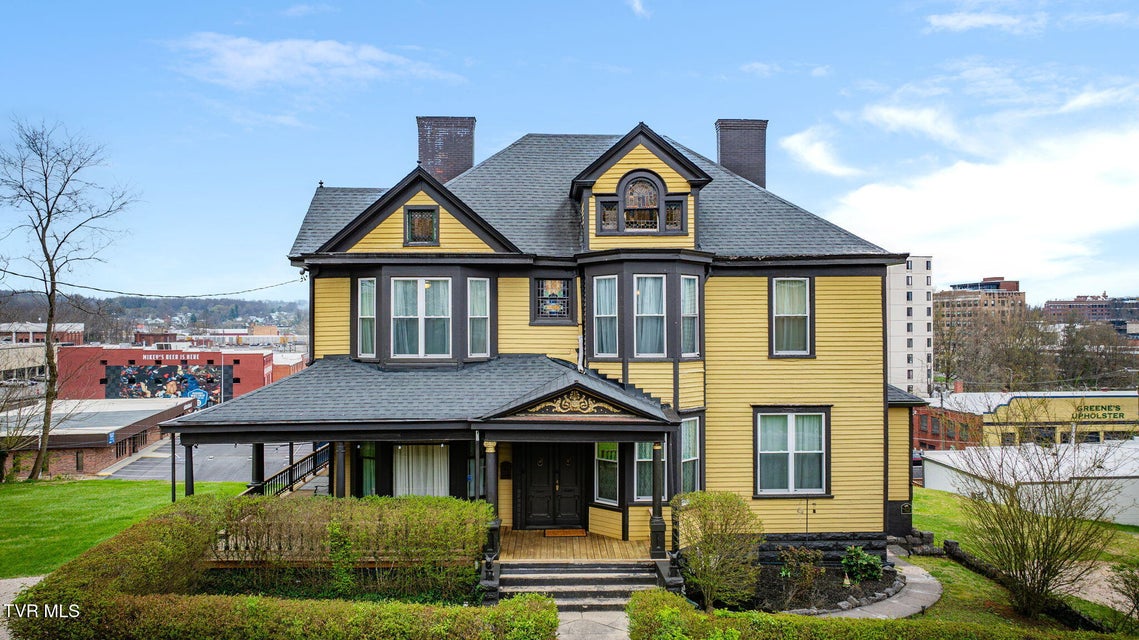 Photo #70: 211 Johnson Street