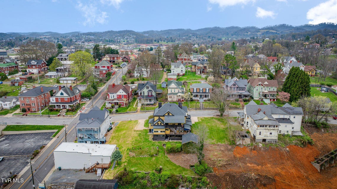 Photo #74: 211 Johnson Street