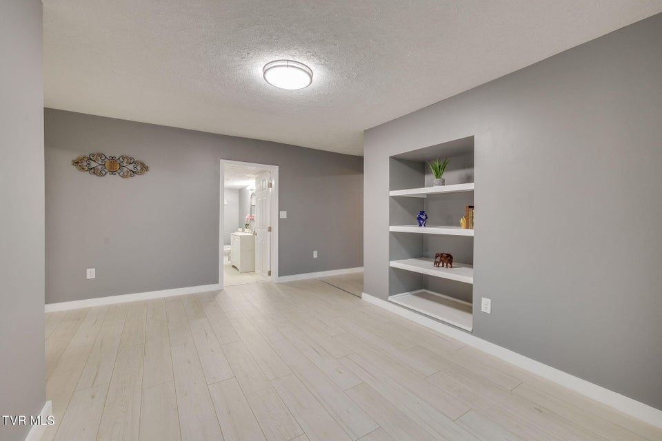 Photo #12: 199 Culdesac Drive