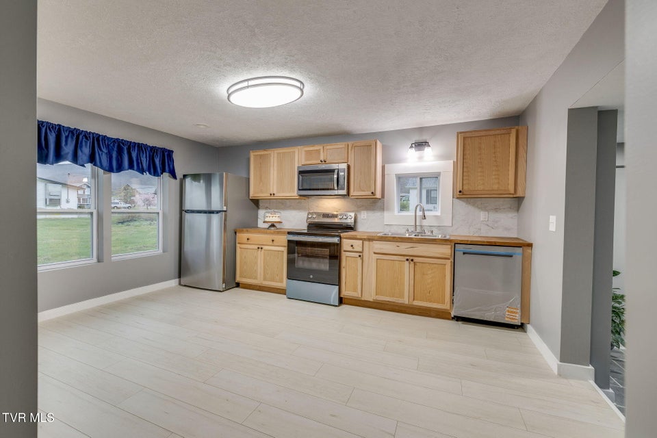 Photo #13: 199 Culdesac Drive