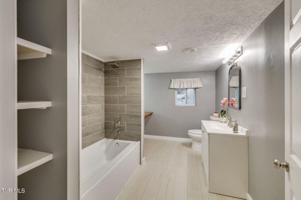 Photo #15: 199 Culdesac Drive