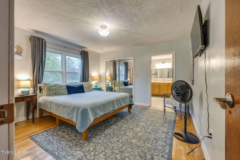 Photo #13: 1326 Valley Drive