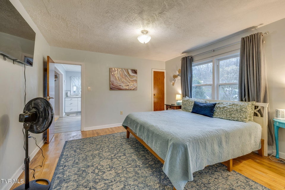 Photo #14: 1326 Valley Drive