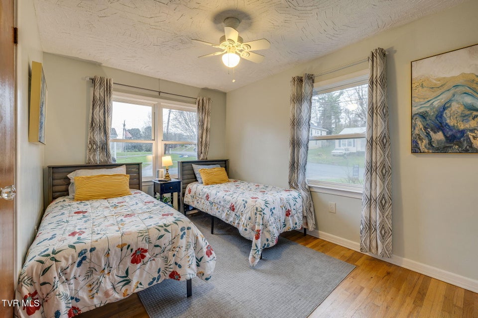 Photo #22: 1326 Valley Drive