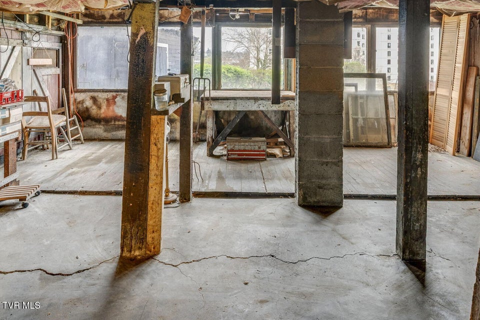 Photo #55: 211 Johnson Street