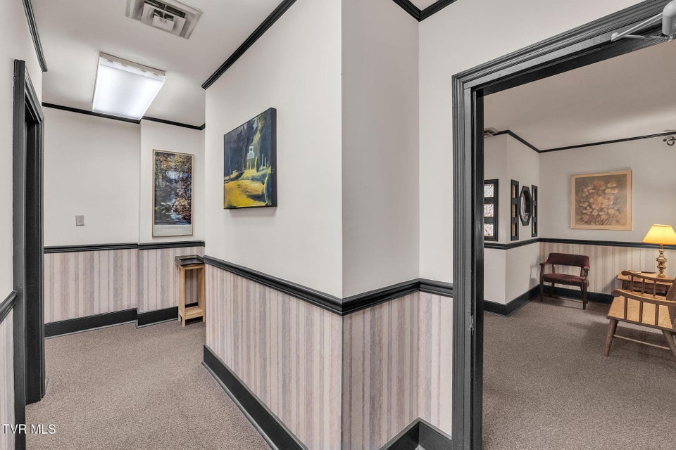 Photo #19: 158 Valley Street