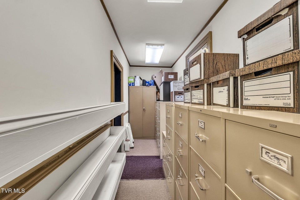 Photo #30: 158 Valley Street