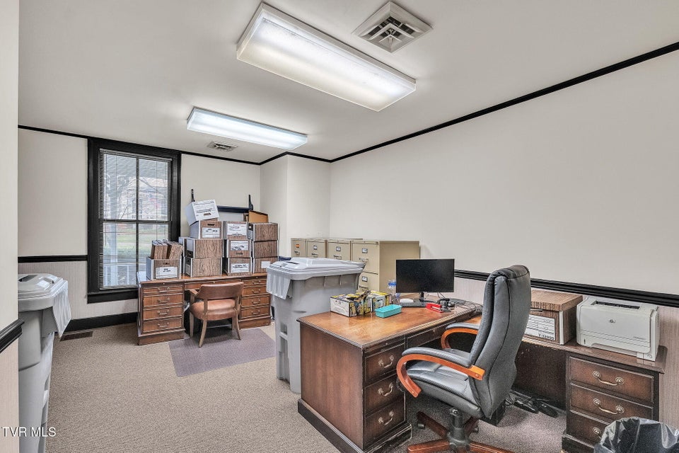 Photo #42: 158 Valley Street