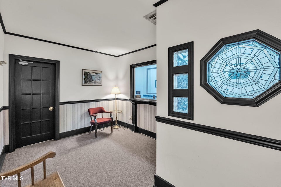 Photo #18: 158 Vly Street